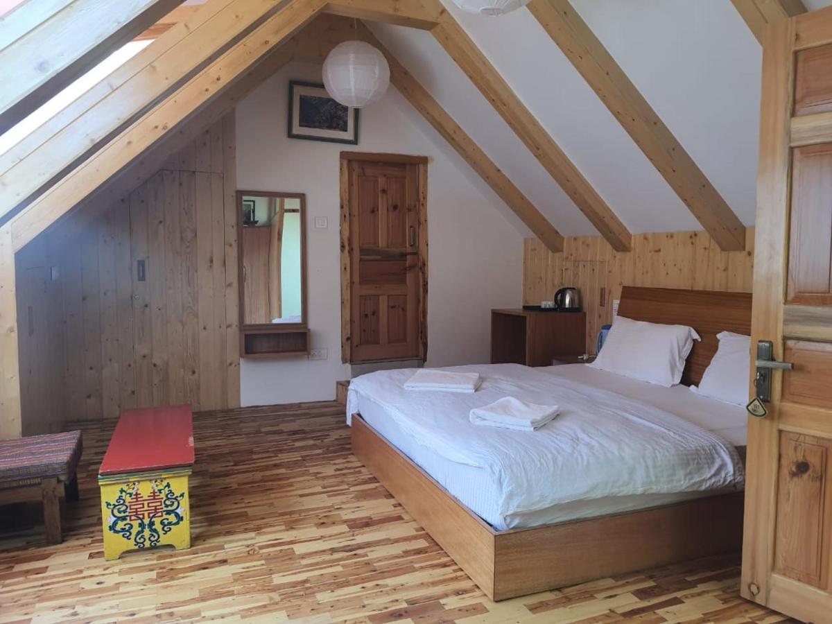 לינה וארוחת בוקר Jispa Gemoor Khar- Manor House מראה חיצוני תמונה