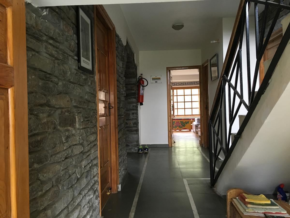 לינה וארוחת בוקר Jispa Gemoor Khar- Manor House מראה חיצוני תמונה